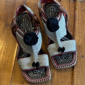 Artisan Black and Gray Women's Sandals